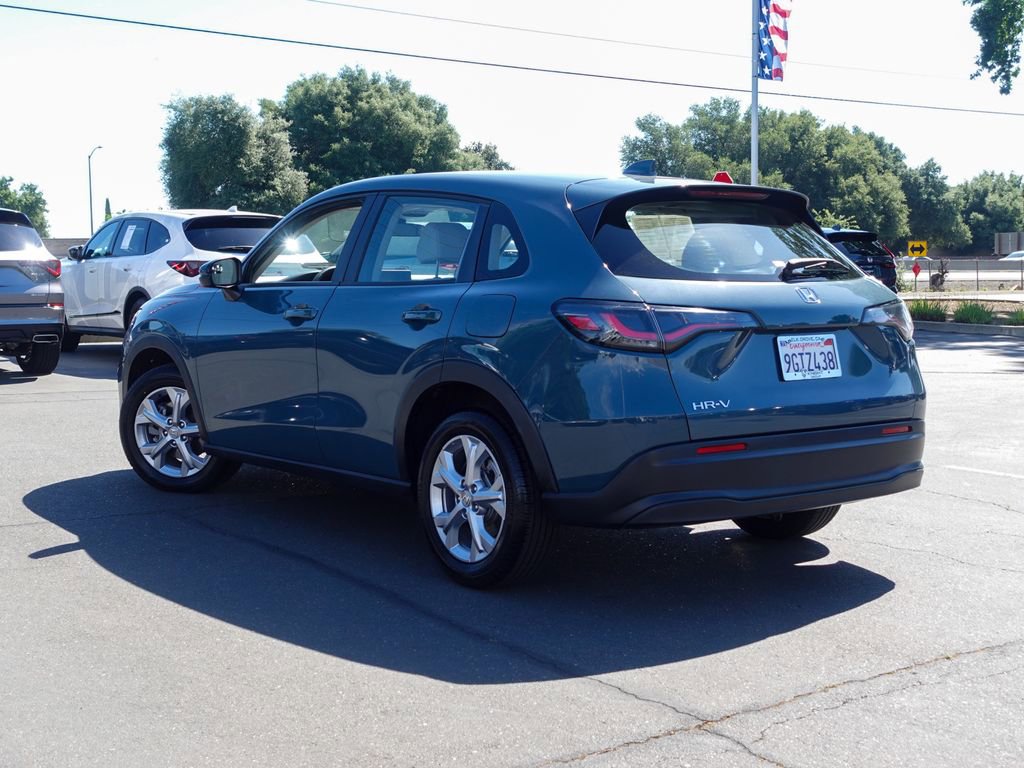 Used 2023 Honda HR-V LX image 9