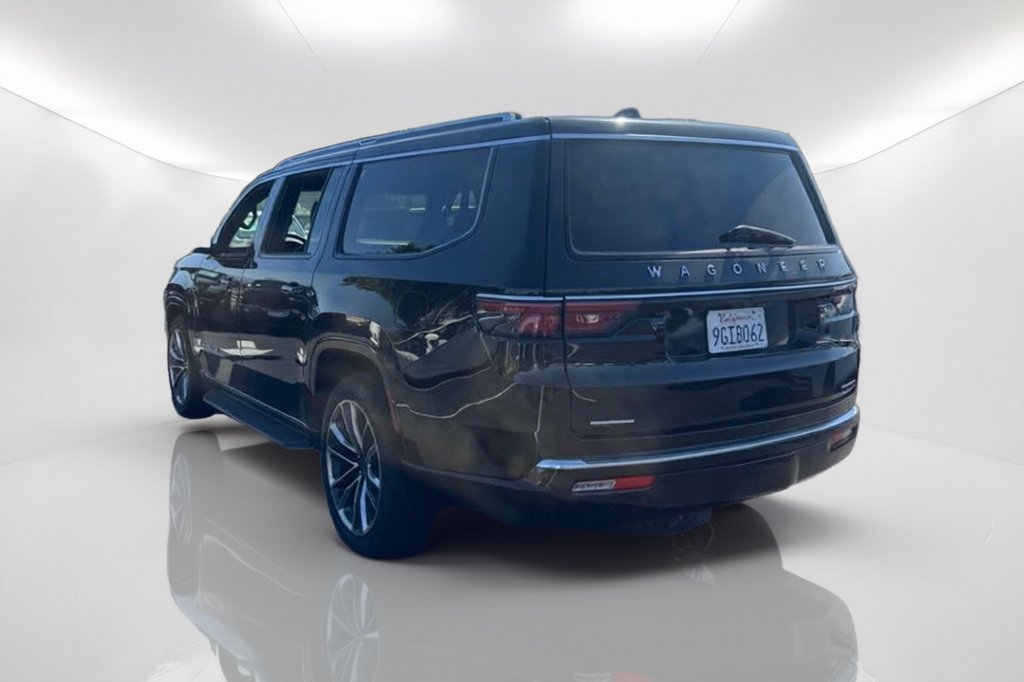 Used 2023 Jeep Wagoneer L Series II w/ Premium Group I AWD/4WD image 3
