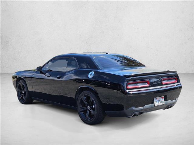 Used 2017 Dodge Challenger R/T RWD image 9