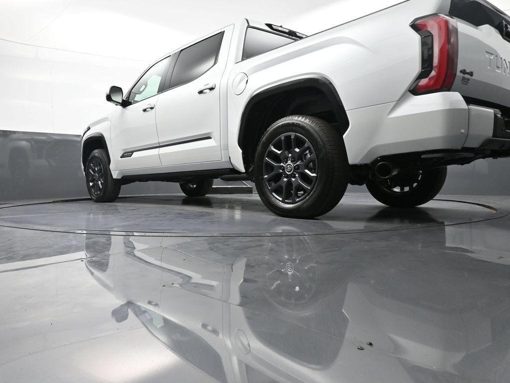New 2024 Toyota Tundra Platinum AWD/4WD image 32