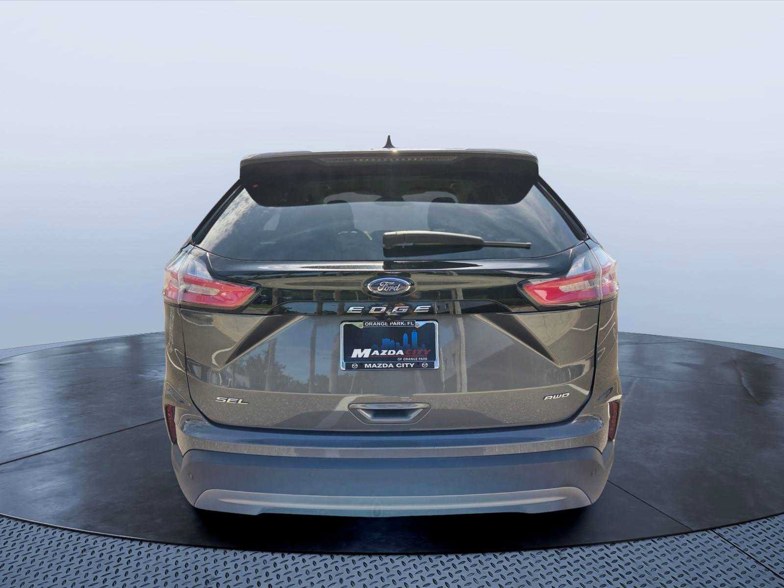 Used 2024 Ford Edge SEL AWD/4WD image 7
