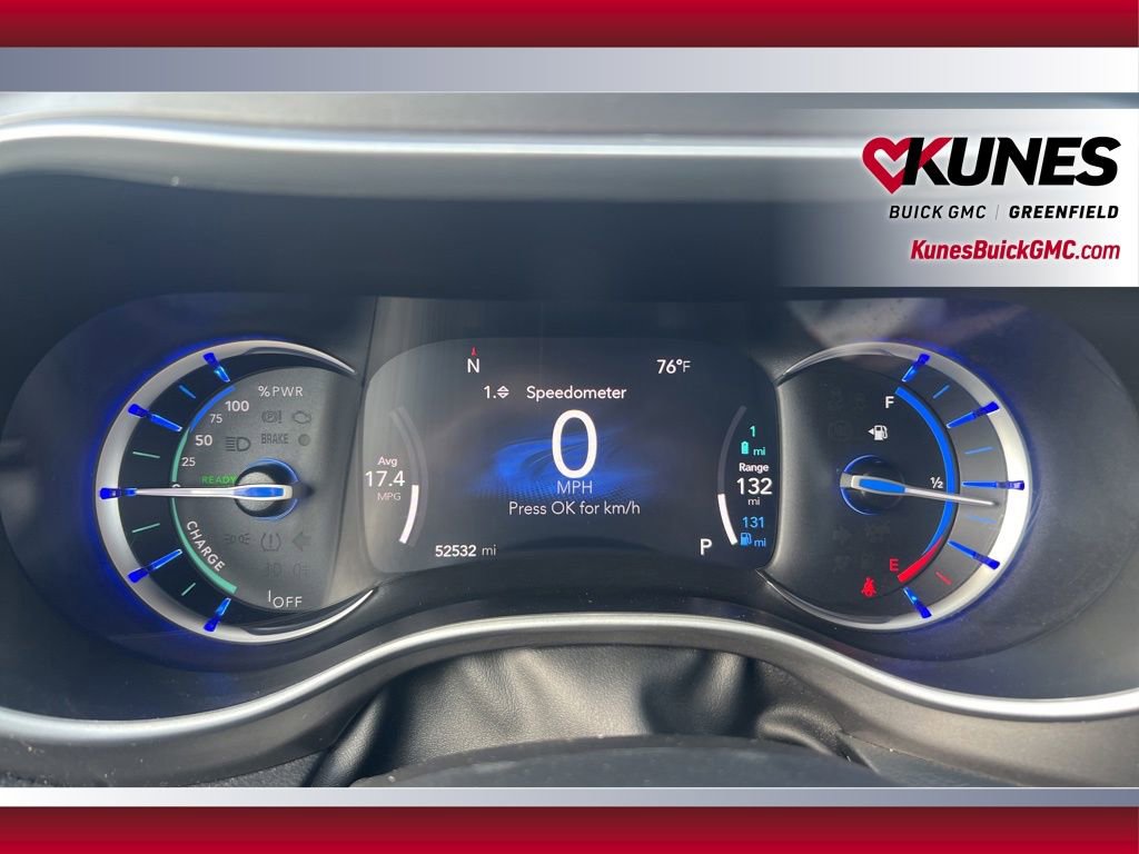 Used 2024 Chrysler Pacifica Limited FWD image 18
