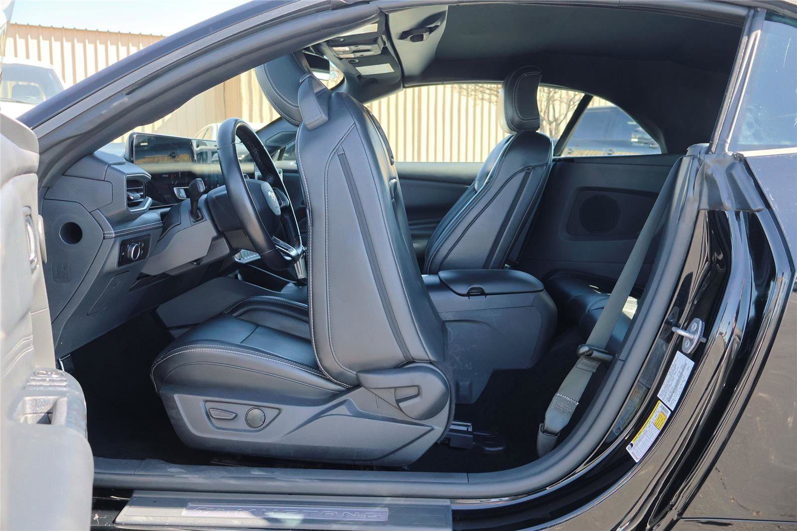 Certified 2025 Ford Mustang Premium image 27