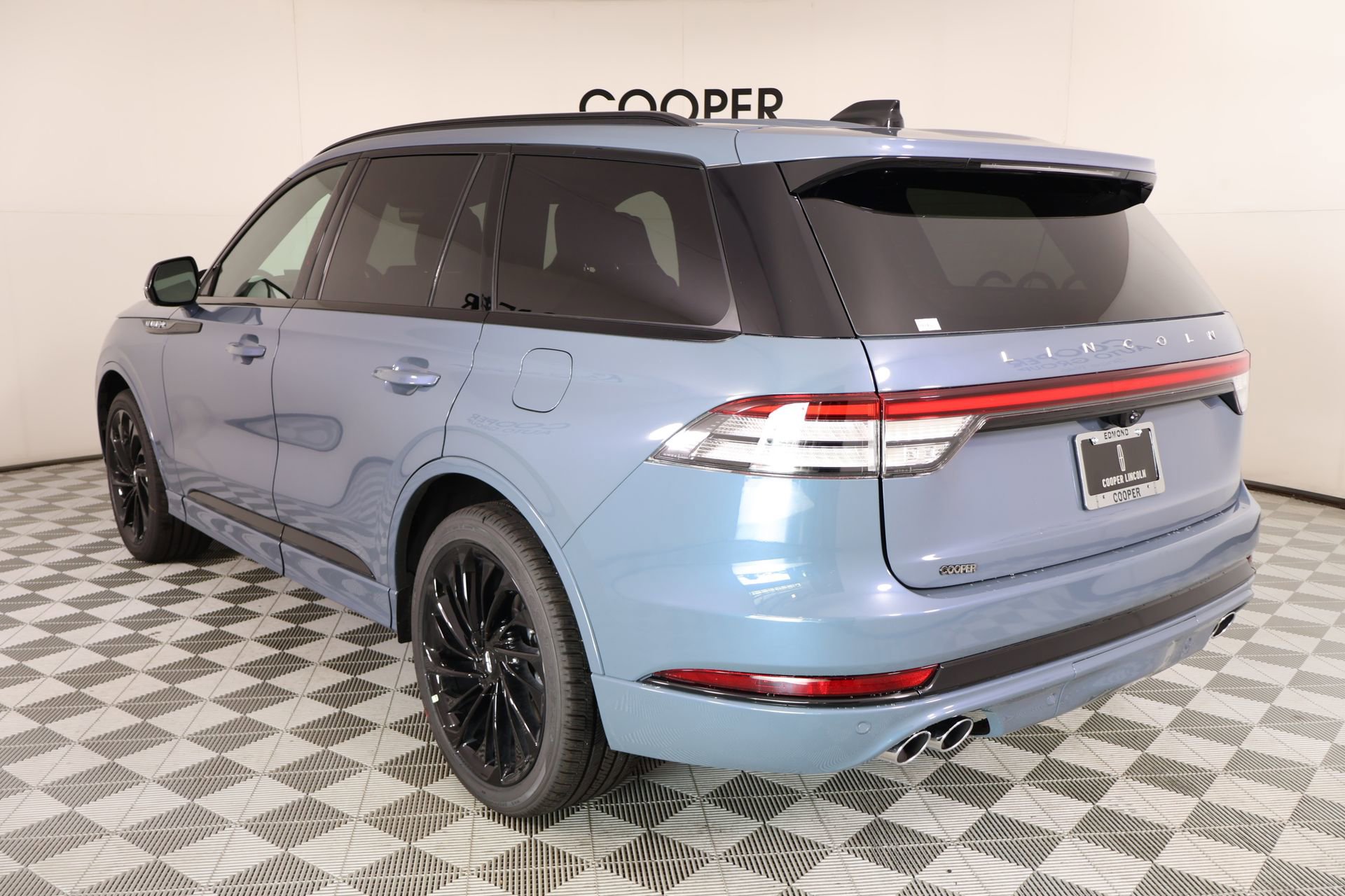 New 2026 Lincoln Aviator Reserve image 24