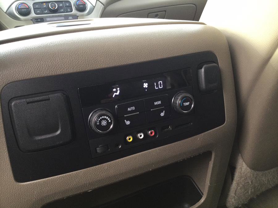 Used 2016 GMC Yukon SLT w/ Open Road Package image 24