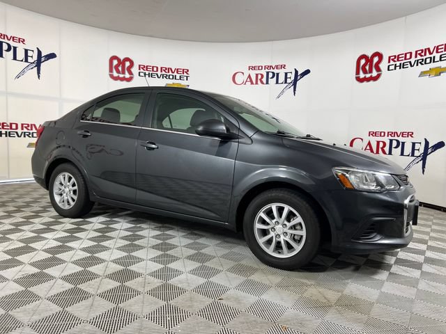 Used 2017 Chevrolet Sonic LT FWD image 1