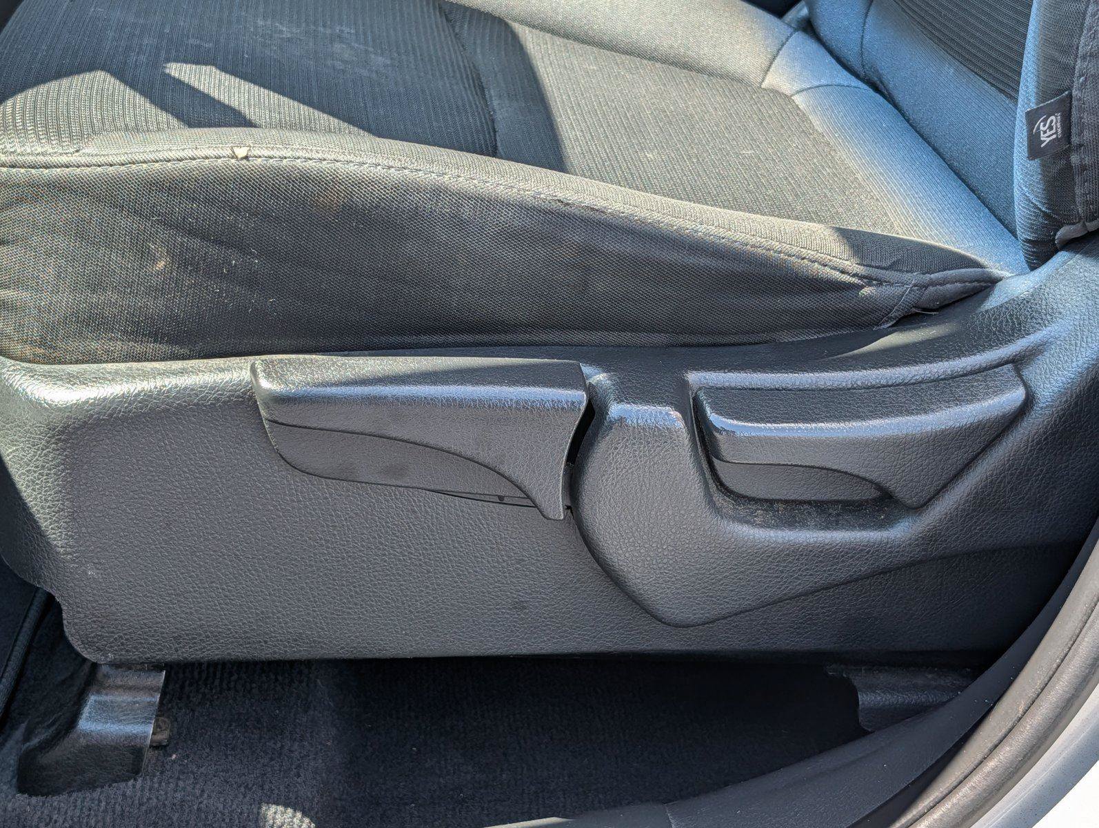 Used 2014 Kia Sorento LX FWD image 12
