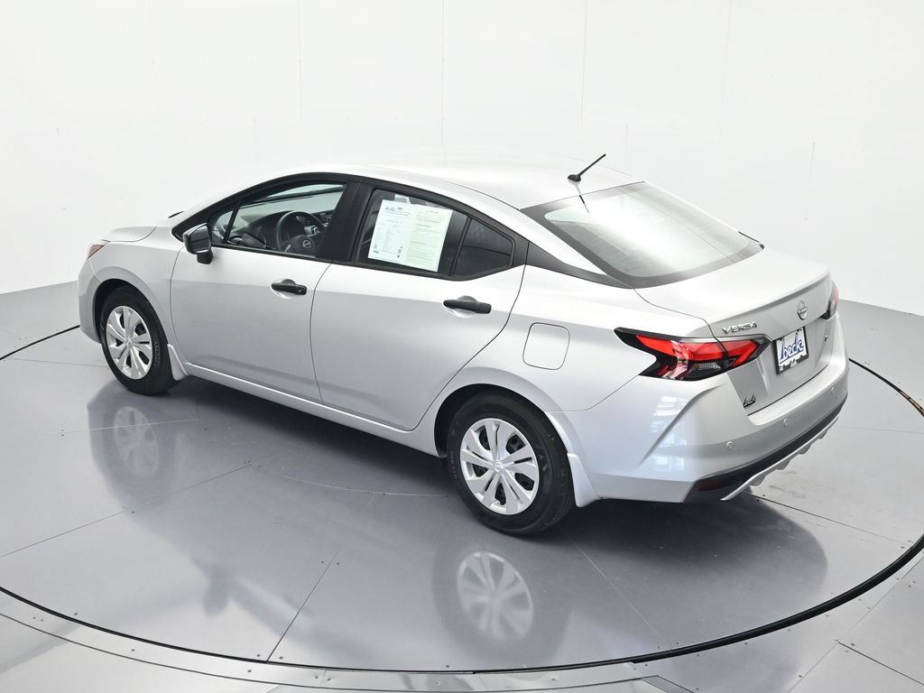 Used 2025 Nissan Versa S FWD image 34