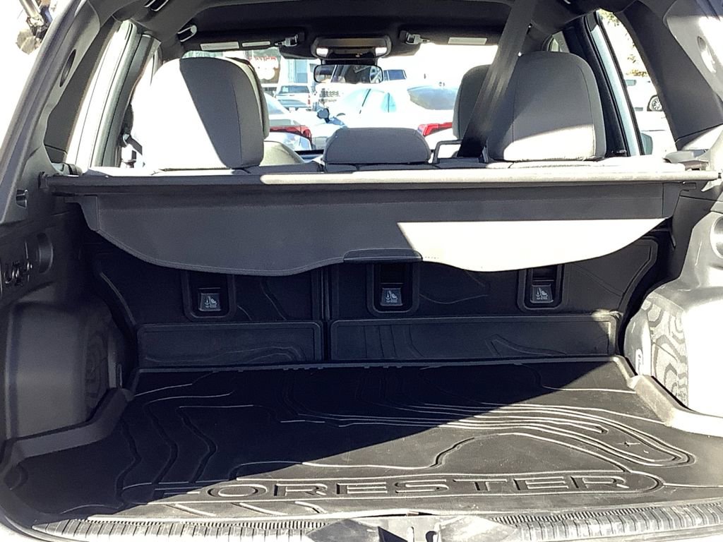 Certified 2025 Subaru Forester image 29