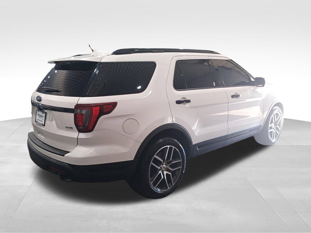 Used 2019 Ford Explorer Sport w/ Equipment Group 401A AWD/4WD image 5