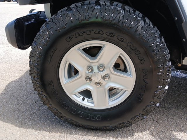 Used 2022 Jeep Gladiator Sport AWD/4WD image 46