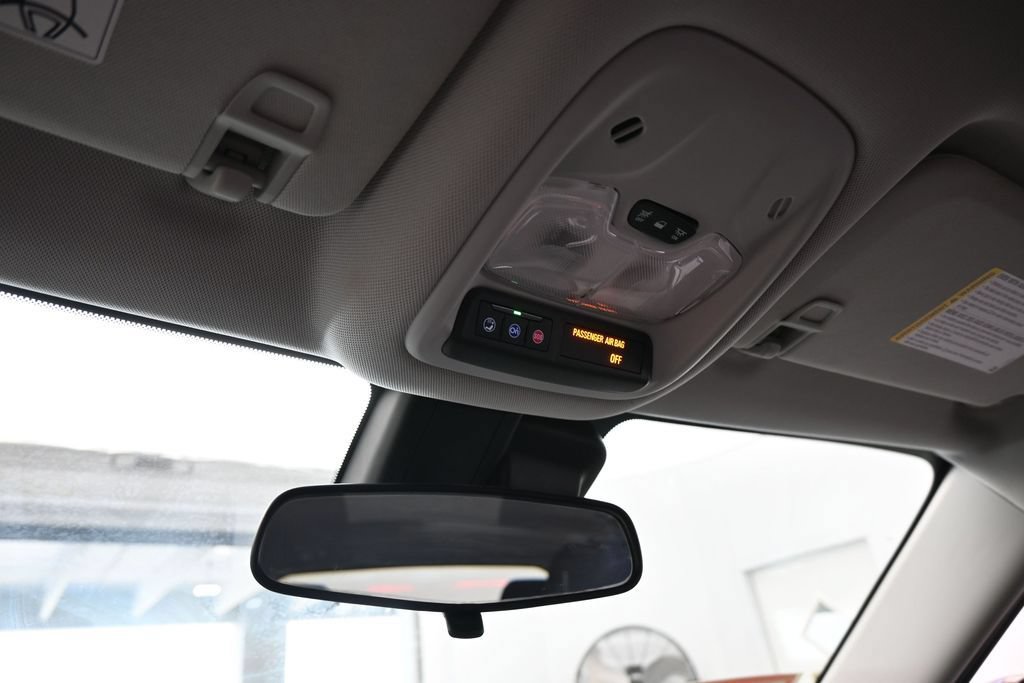 Used 2023 Chevrolet TrailBlazer LT FWD image 23