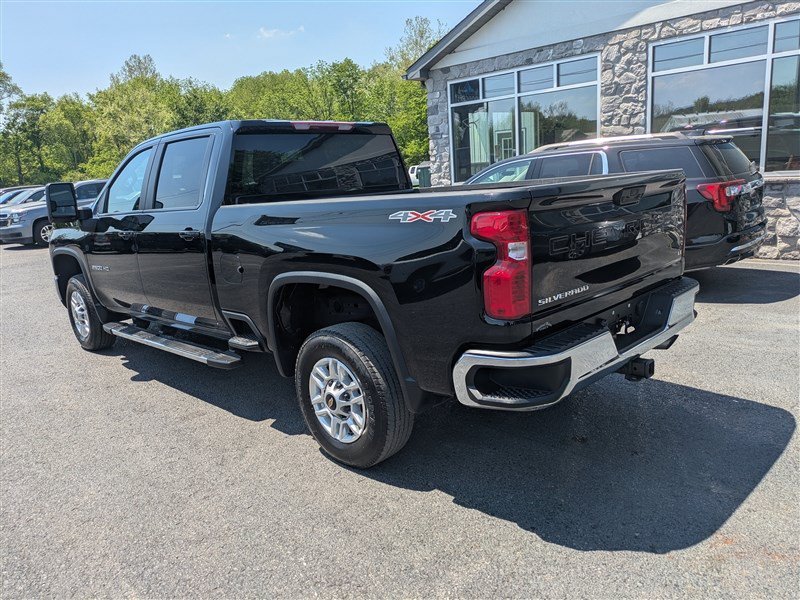 Used 2025 Chevrolet Silverado 2500 LT w/ Convenience Package AWD/4WD image 5
