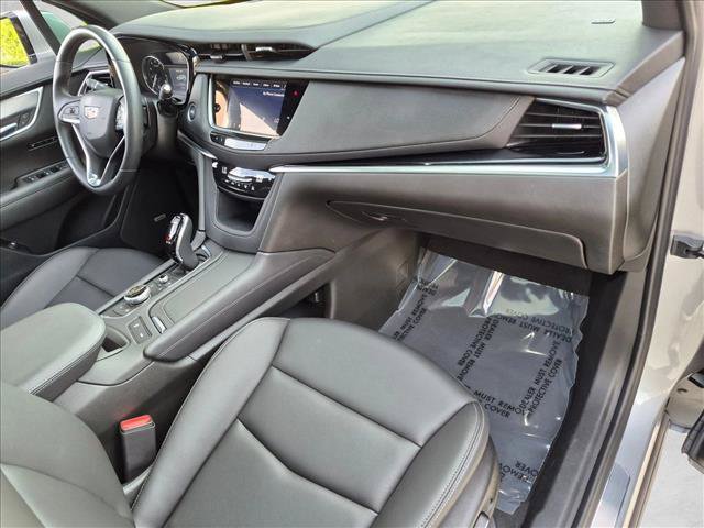 Used 2025 Cadillac XT6 Luxury FWD image 21