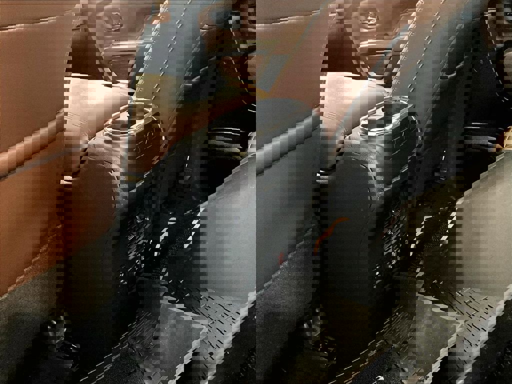 Used 2024 Nissan Titan Platinum Reserve w/ Moonroof Package image 24