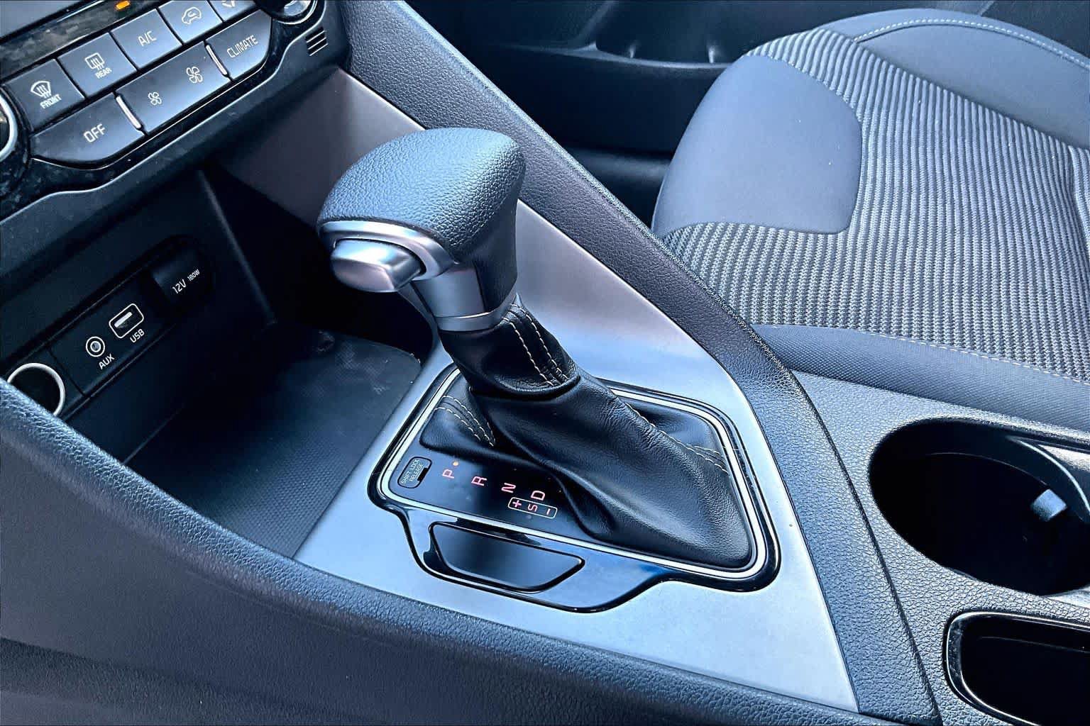 Used 2019 Kia Niro LX FWD image 16