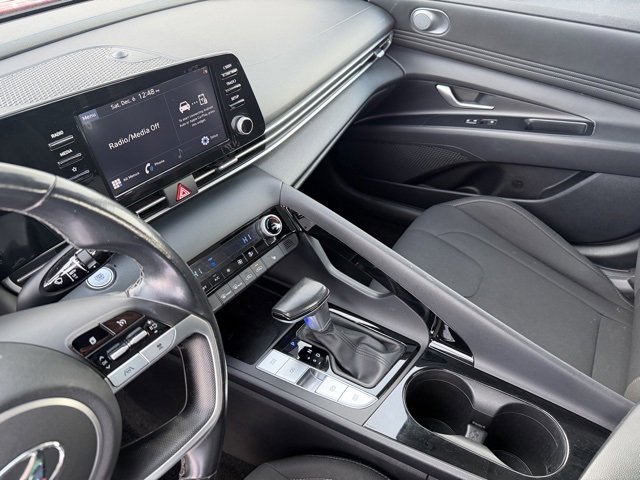 Certified 2021 Hyundai Elantra SEL w/ Convenience Package image 24