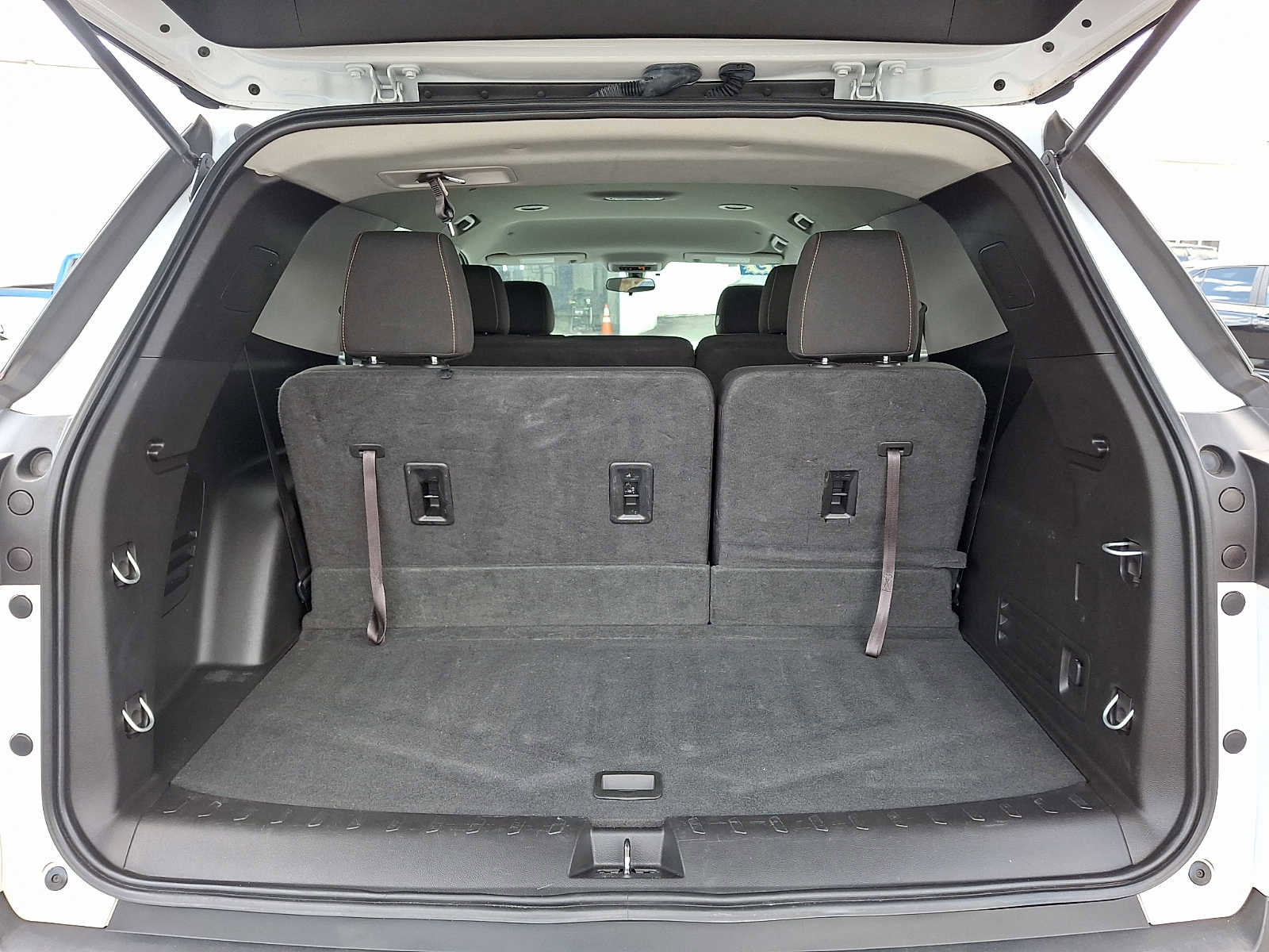 Used 2019 Chevrolet Traverse LS AWD/4WD image 27