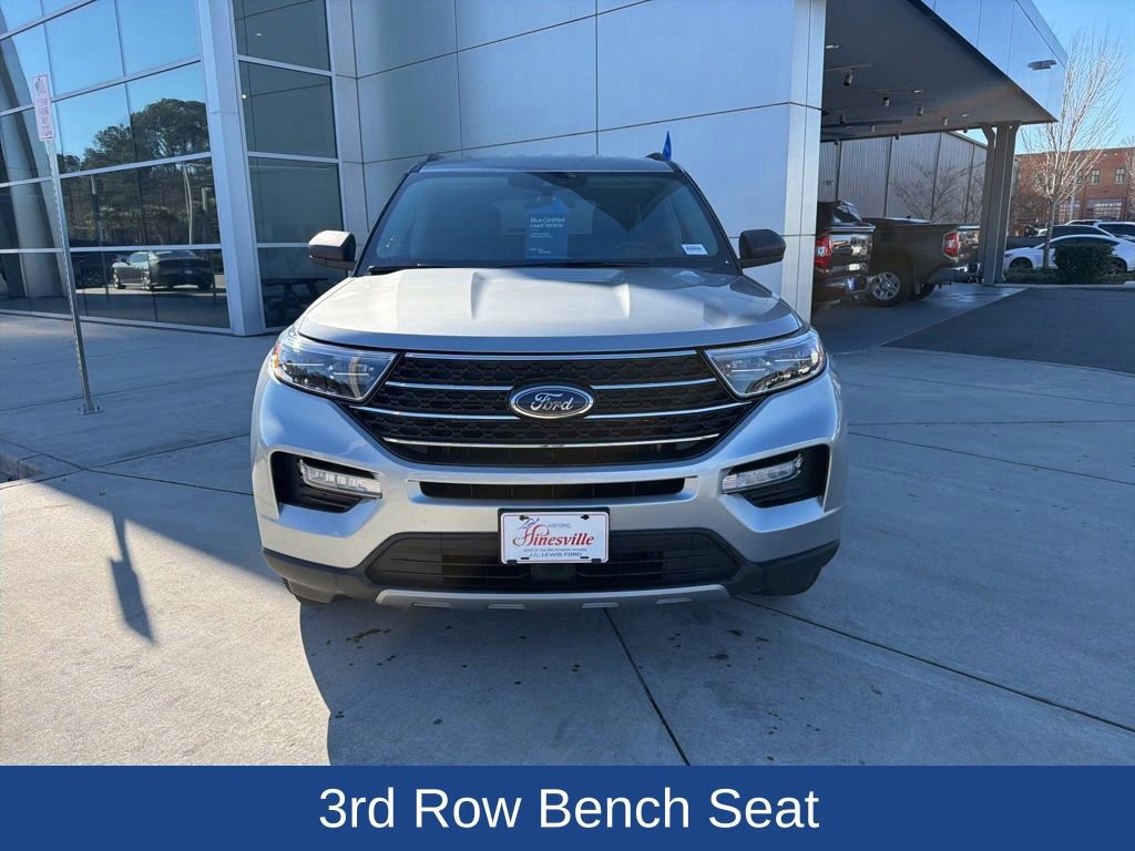 Used 2023 Ford Explorer XLT w/ Equipment Group 202A image 4