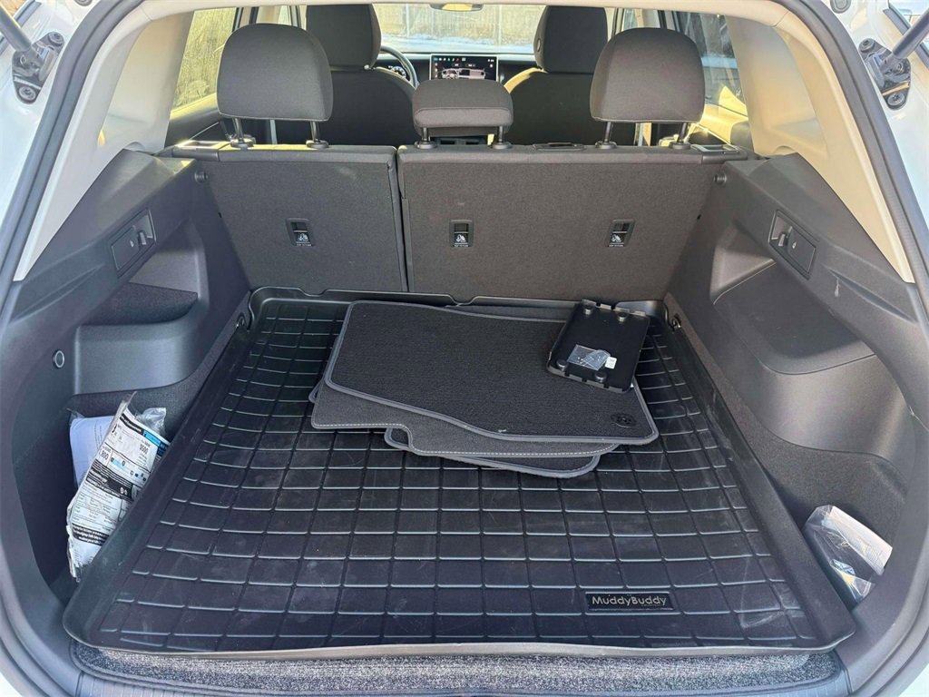 Used 2025 Volkswagen Tiguan S image 24