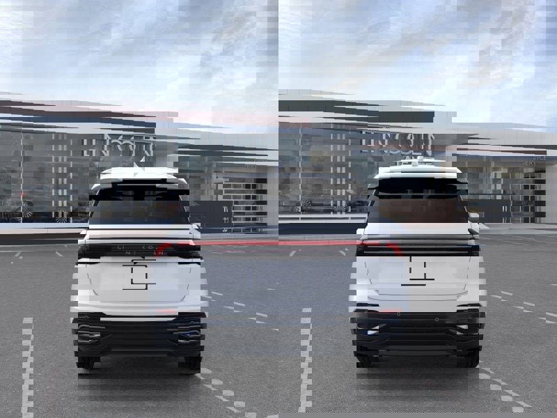 New 2026 Lincoln Nautilus Premier image 5