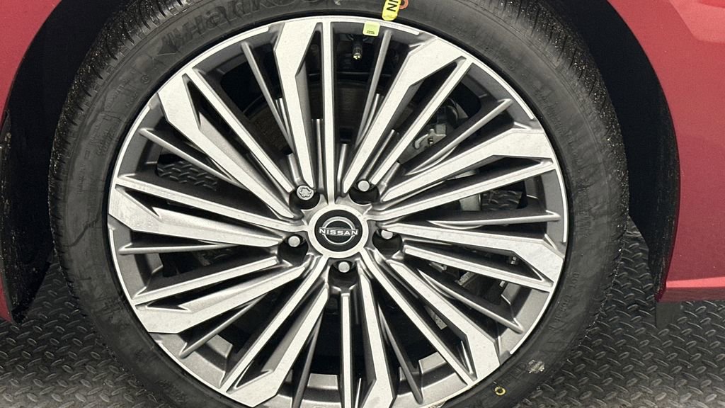 New 2025 Nissan Altima 2.5 SL image 16