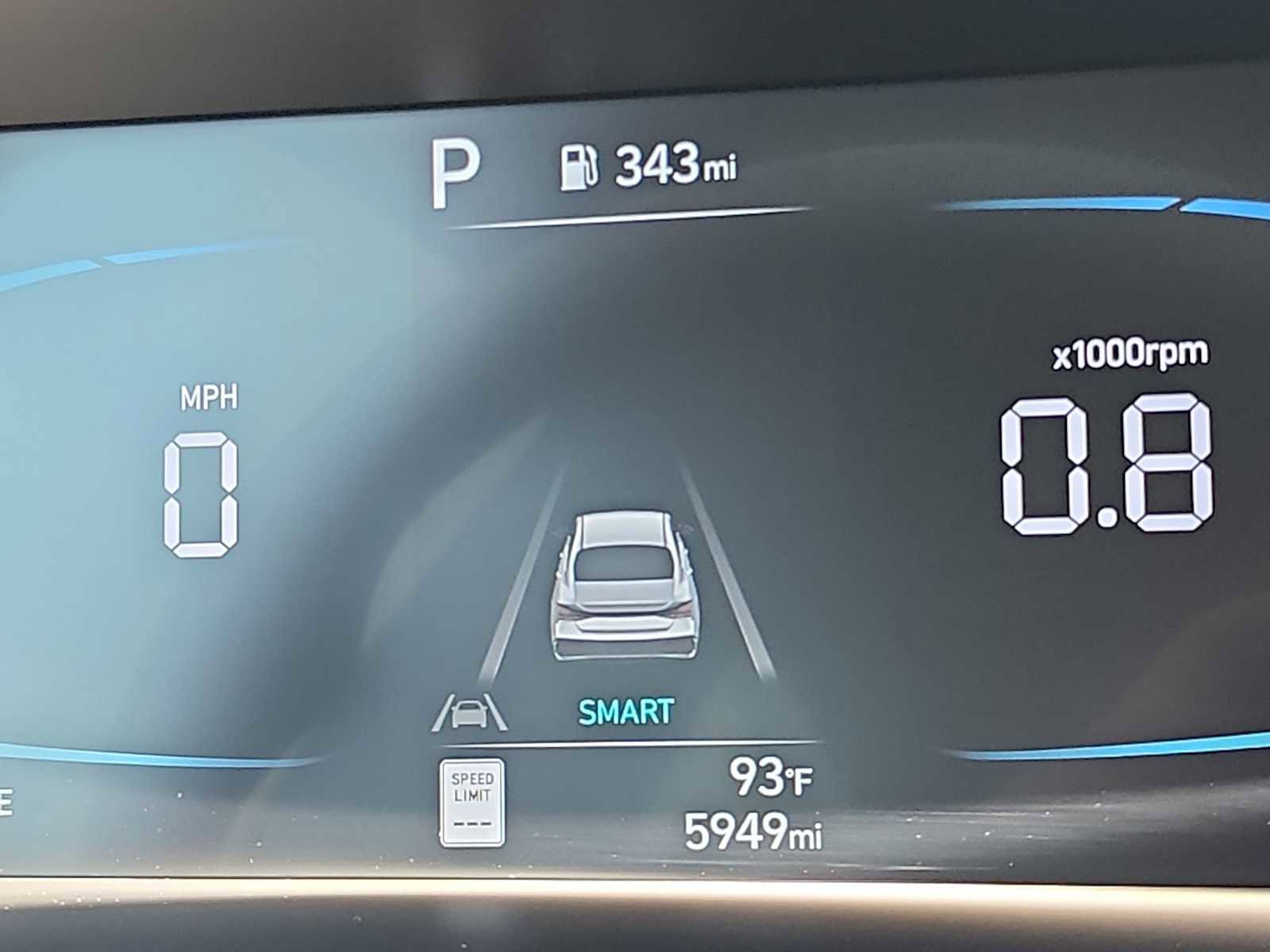 Used 2025 Hyundai Elantra Sport image 14