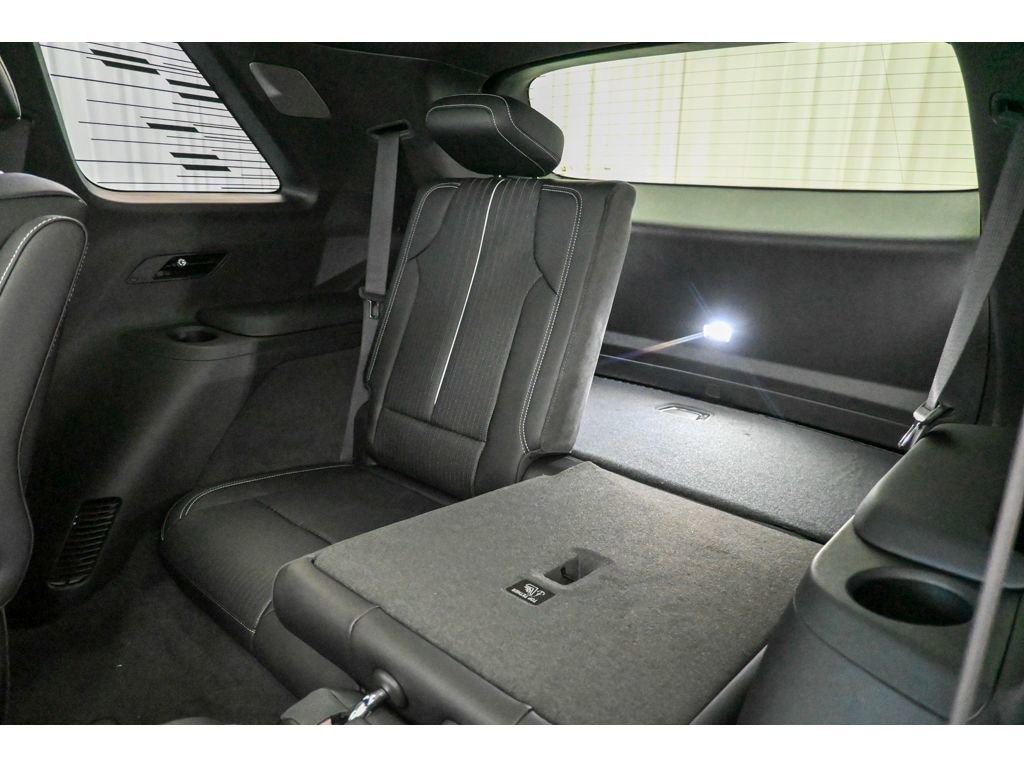 New 2026 Cadillac Vistiq Sport AWD/4WD image 12