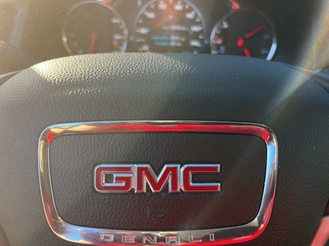 Used 2019 GMC Acadia Denali w/ Technology Package FWD image 36