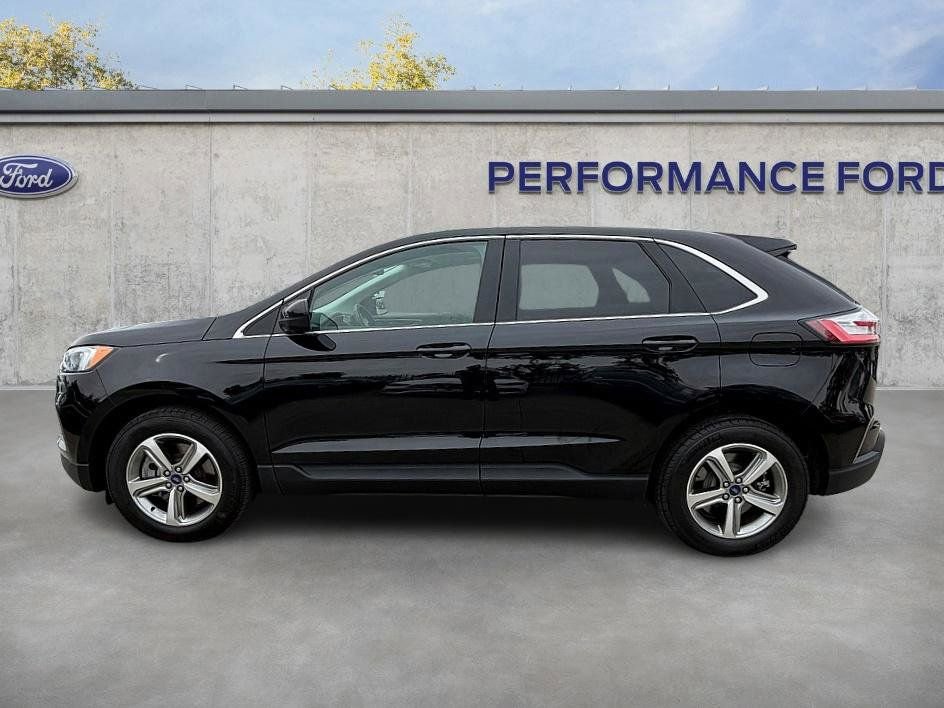 Certified 2022 Ford Edge SEL w/ Convenience Package AWD/4WD image 12
