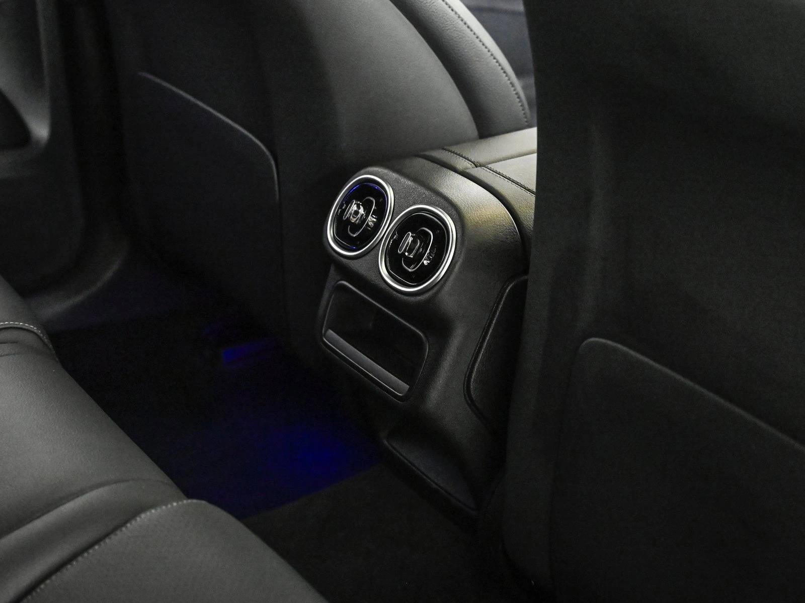 Certified 2025 Mercedes-Benz GLC 300 4MATIC w/ AMG Line image 19