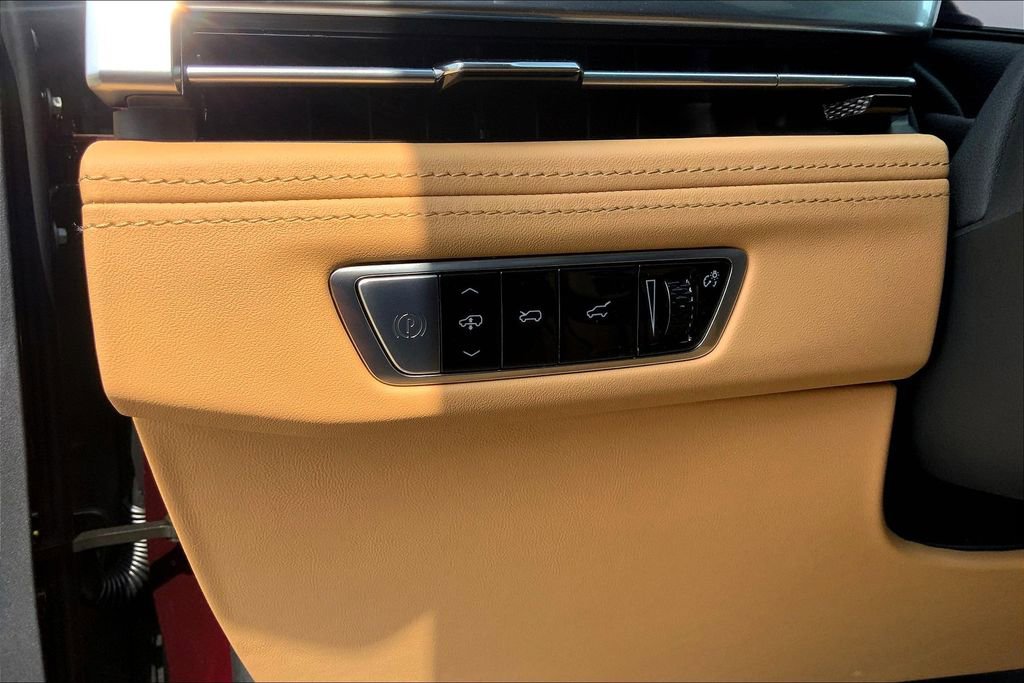 New 2025 Cadillac Escalade IQ Luxury 2 AWD/4WD image 19
