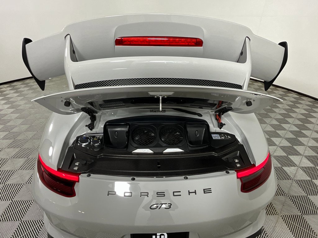 Used 2018 Porsche 911 GT3 image 21