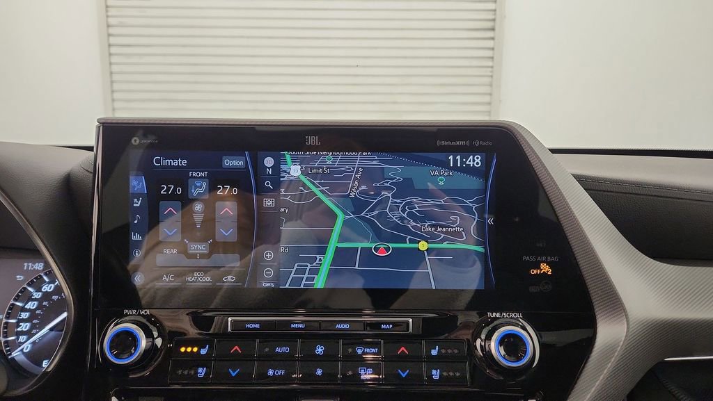 Used 2021 Toyota Highlander Limited image 30