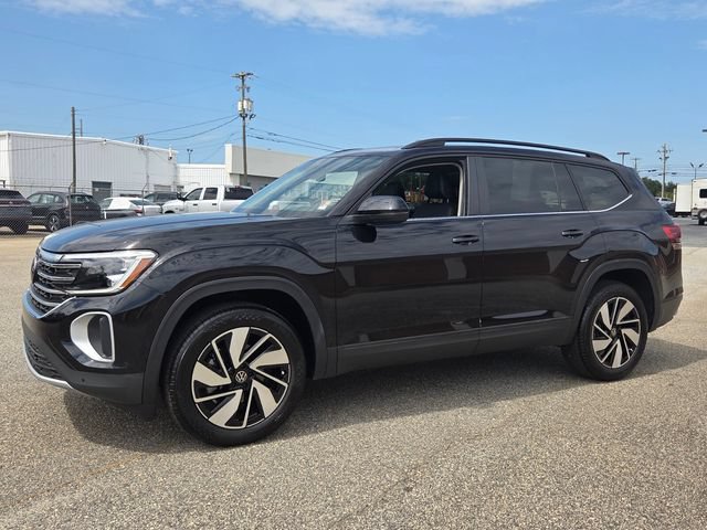 Certified 2026 Volkswagen Atlas SE FWD image 3