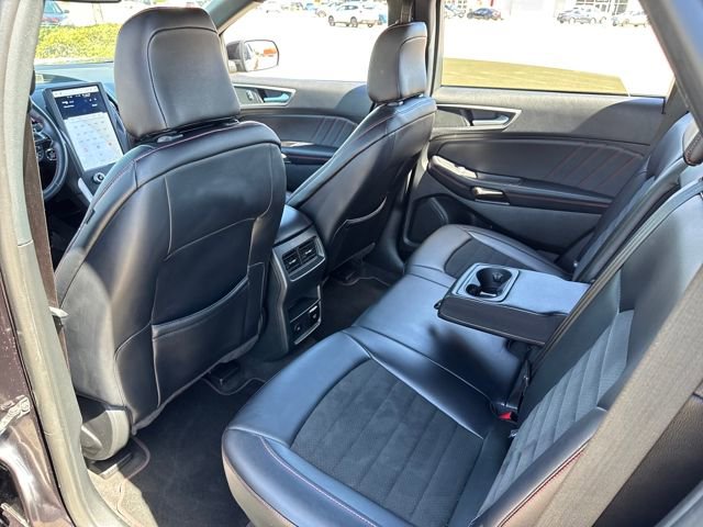 Used 2024 Ford Edge ST-Line image 18