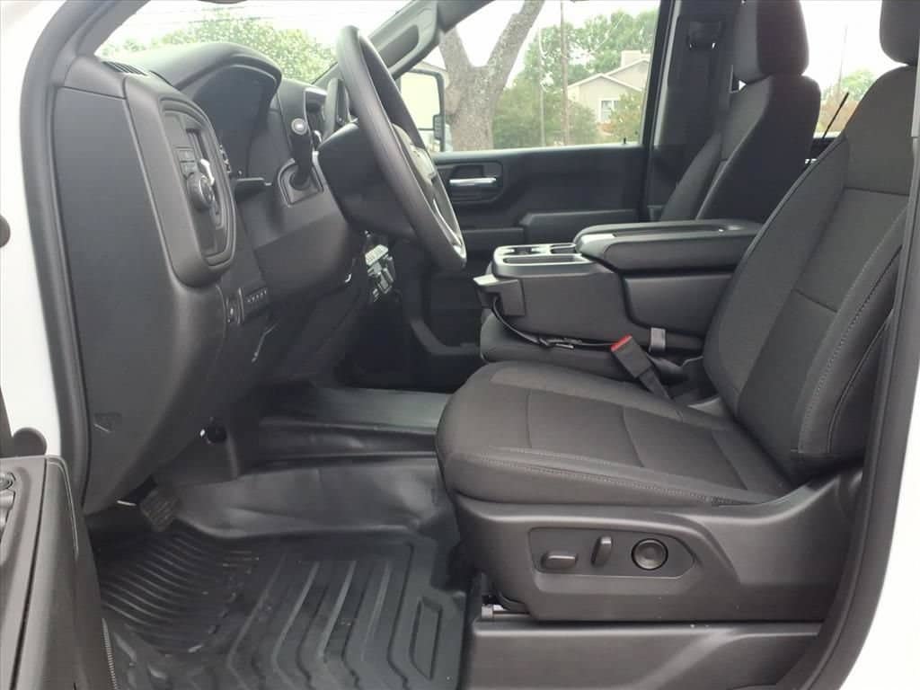 New 2026 Chevrolet Silverado 3500 W/T RWD image 16