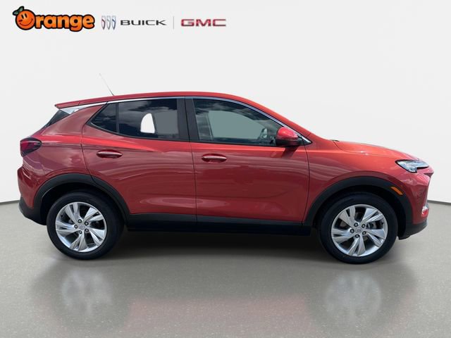 Used 2024 Buick Encore GX Preferred w/ Comfort Package FWD image 2