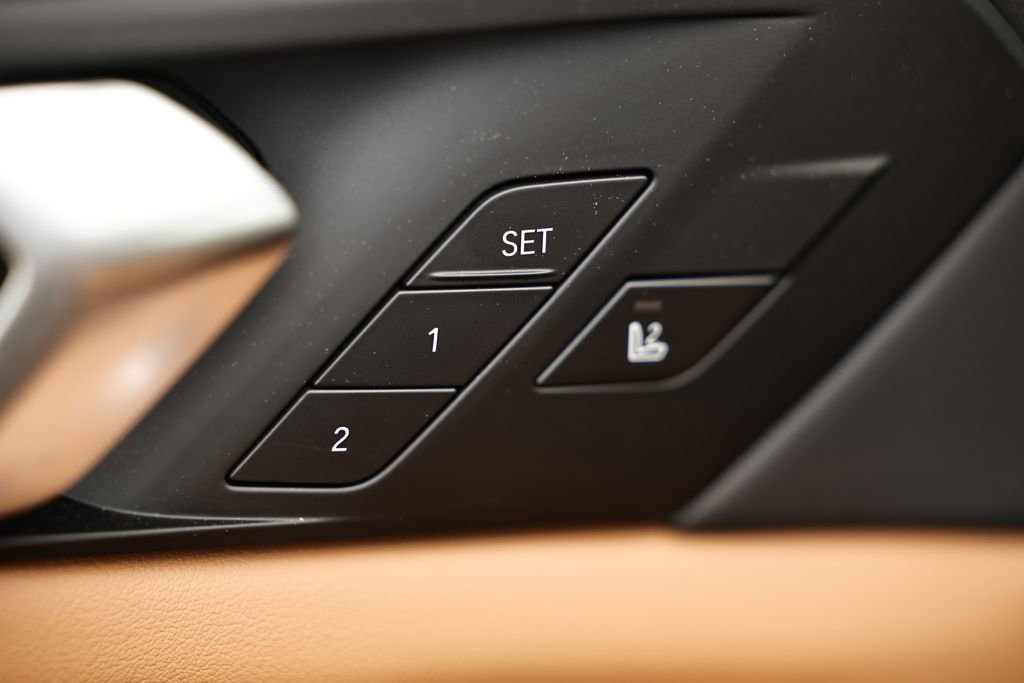 New 2026 BMW X5 xDrive50e w/ Executive Package AWD/4WD image 17