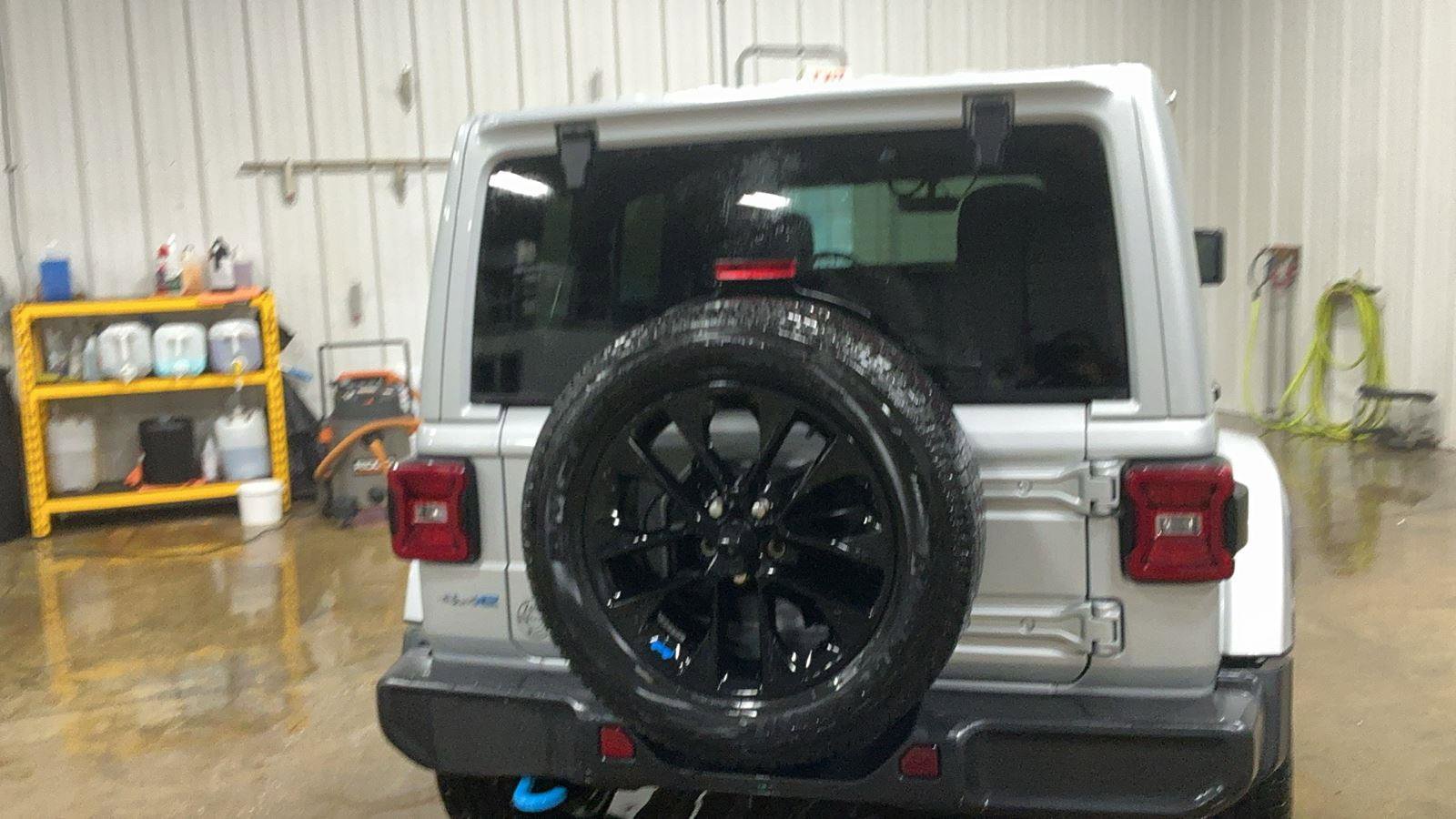 Used 2022 Jeep Wrangler Unlimited Sahara w/ Cold Weather Group image 5