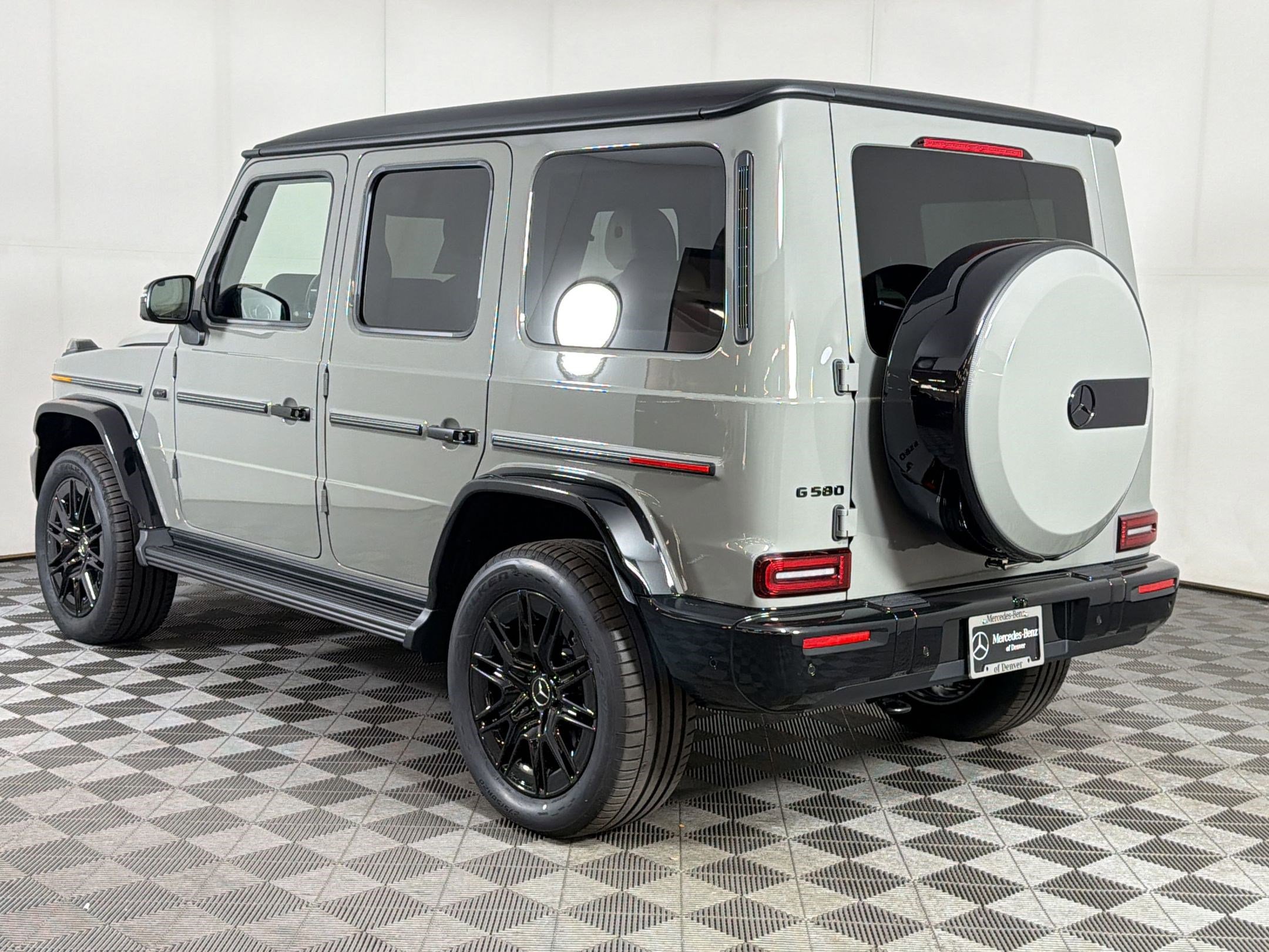 New 2026 Mercedes-Benz G 580 w/ EQ Technology image 3