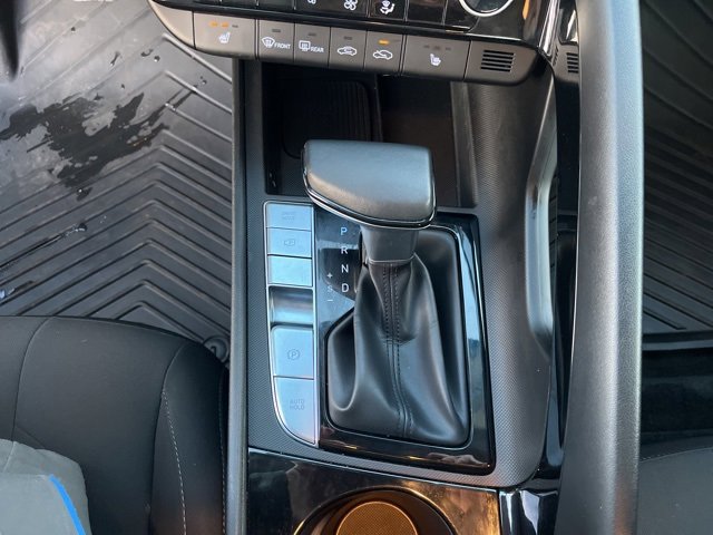 Used 2024 Hyundai Elantra SEL w/ Convenience Package image 18