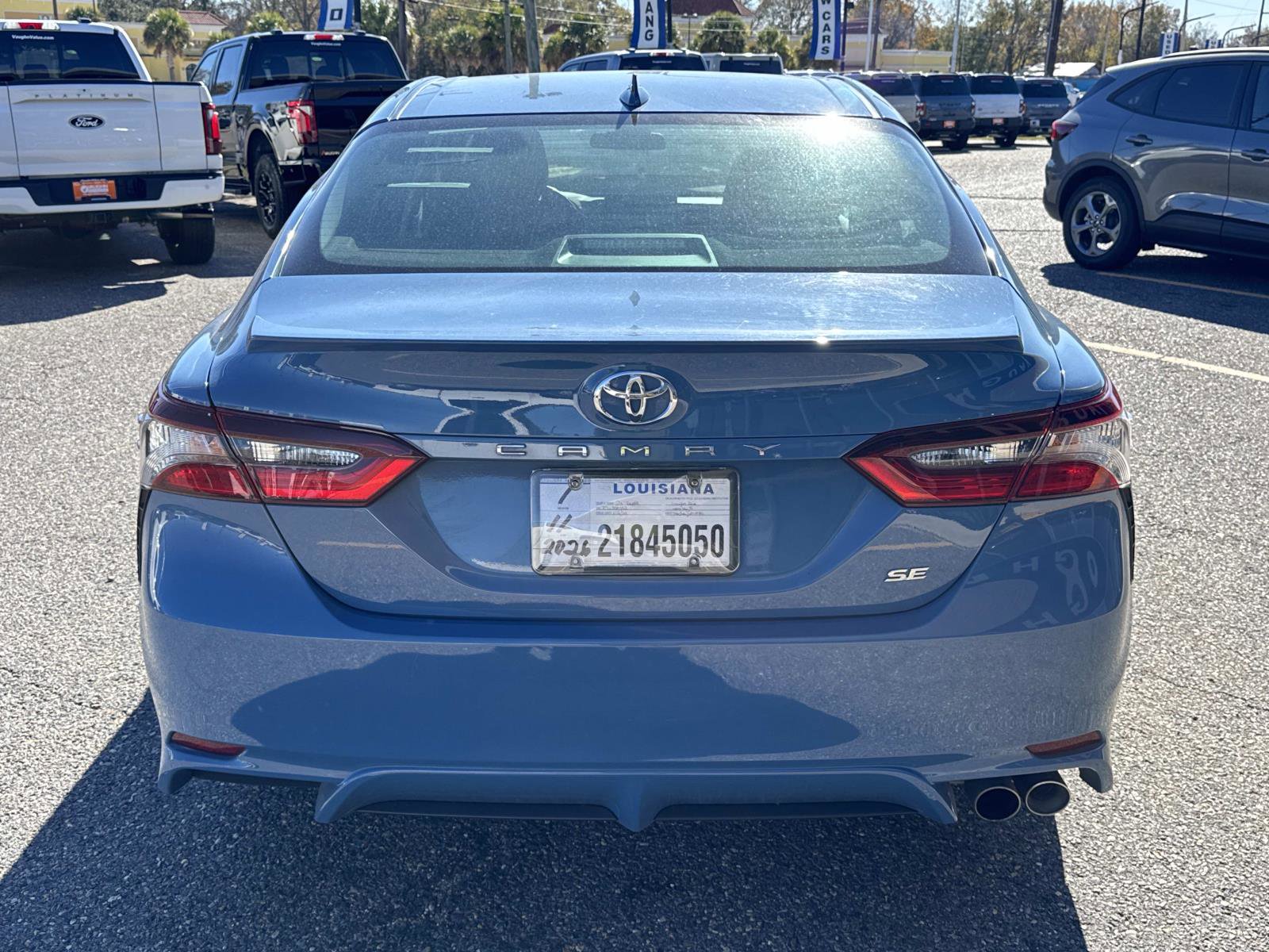 Used 2024 Toyota Camry SE image 5