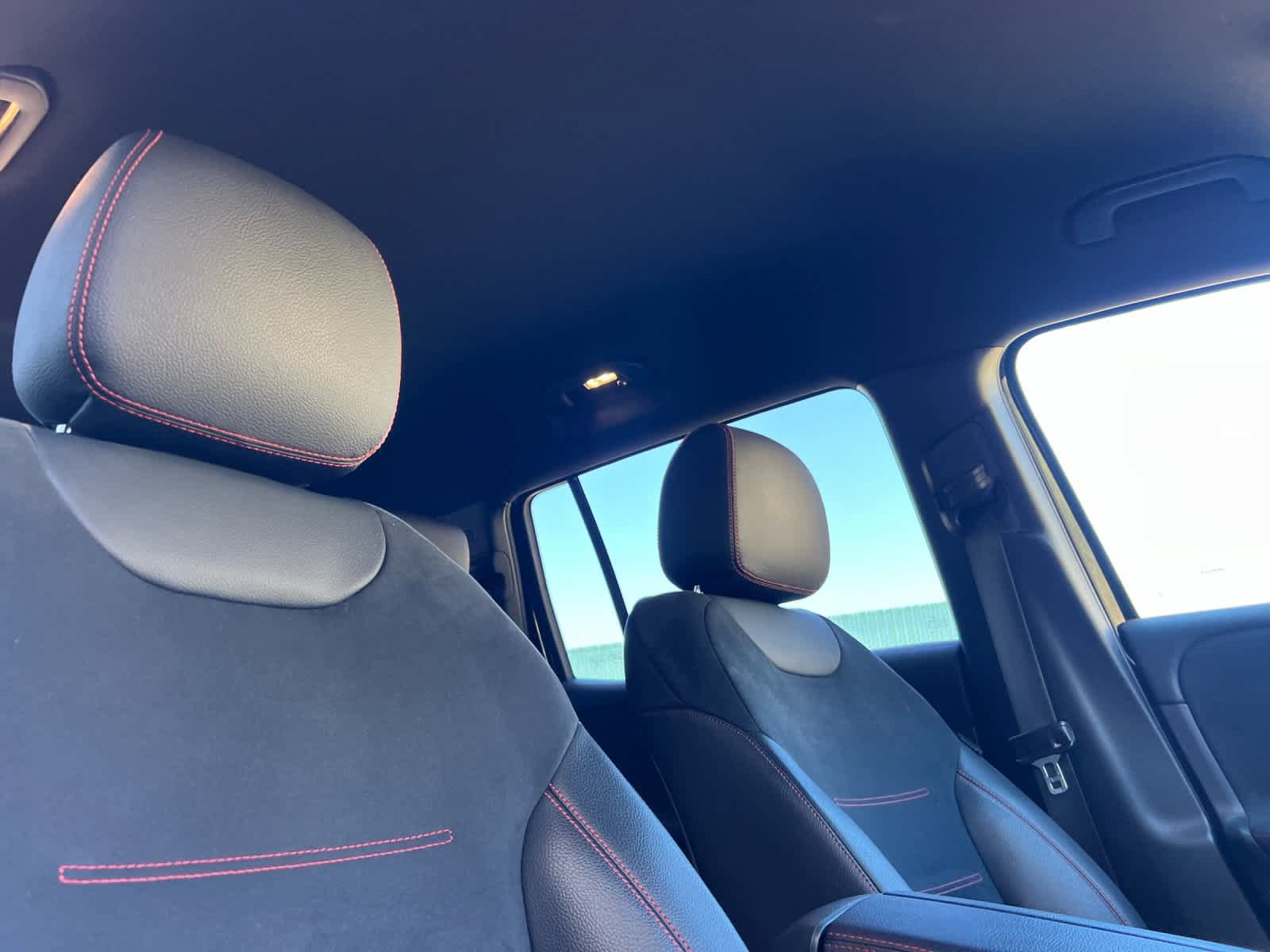 Used 2022 Mercedes-Benz GLB 250 image 16