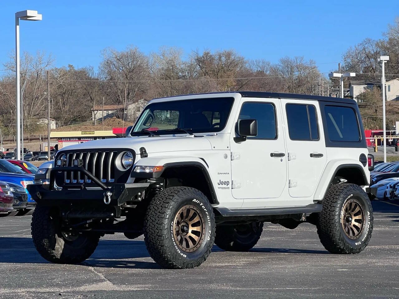 Used 2020 Jeep Wrangler Unlimited Sahara w/ Uconnect 4C Nav & Sound Group AWD/4WD image 3