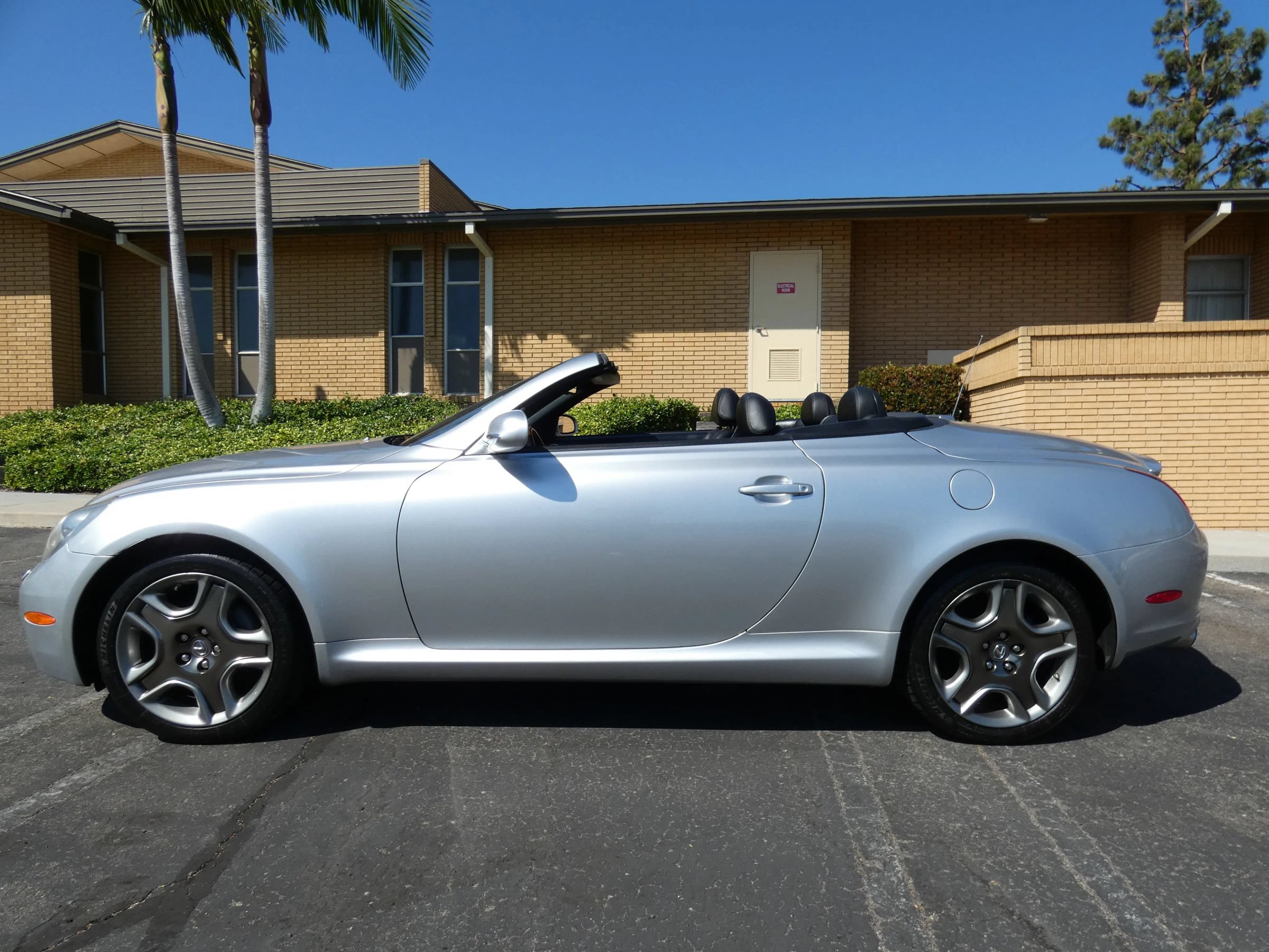 Used 2006 Lexus SC 430 Convertible RWD image 14