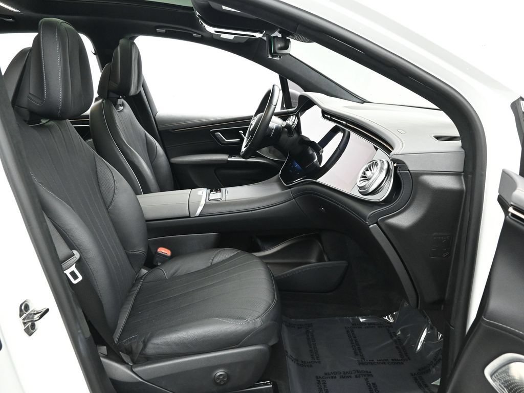 Used 2023 Mercedes-Benz EQS 580 4MATIC SUV image 23