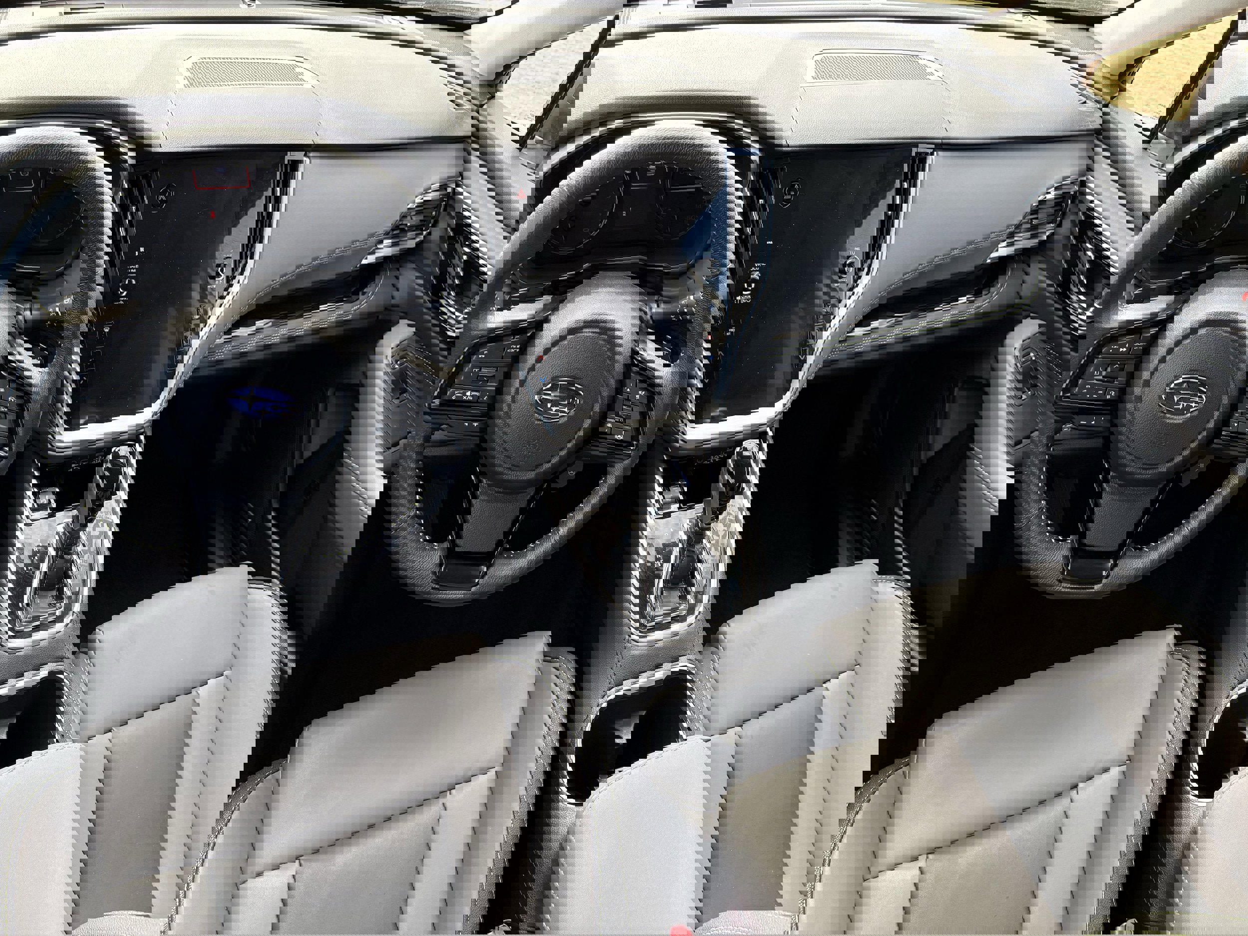 Used 2025 Subaru Outback Onyx Edition image 13