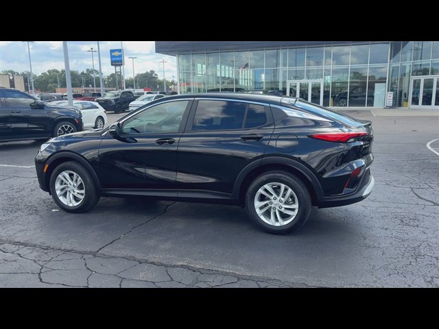 Used 2024 Buick Envista Sport Touring w/ Convenience I Package FWD image 6