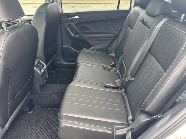 Certified 2022 Volkswagen Tiguan SE w/ Panoramic Sunroof Package image 30